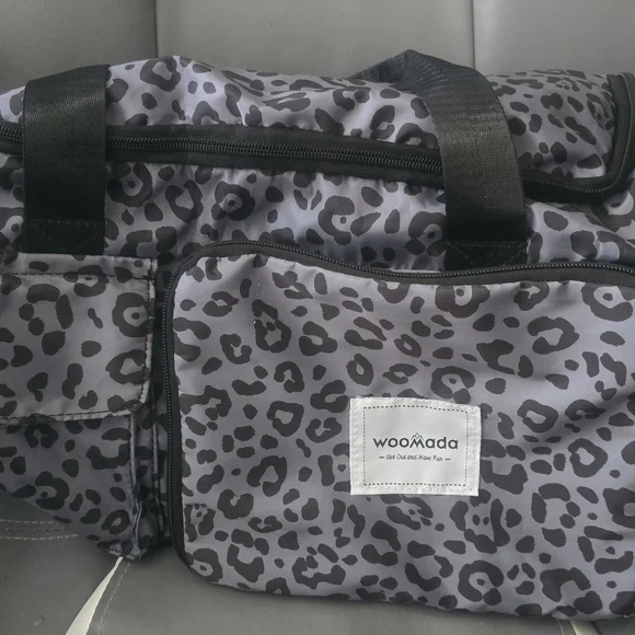 Gray Leopard Print Travel Bag - Picture 1 of 3